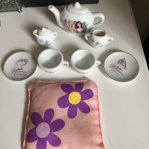 HP!🤩Disney’s Princess&Pauper Porcelain Tea Set - Picture 4 of 10
